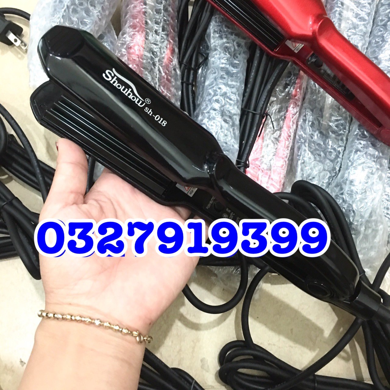 Shouhow Máy bấm tóc HQ 018 cao cấp, 5 mức chỉnh nhiệt 140-220°C, bề mặt hợp kim chống dính, dây xoay 360°, kích thước 27cm x 3,8cm, công suất 45W-80W, bảo hành 03 tháng