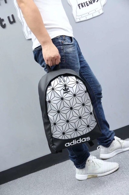 Balo Adi.das 3D có sẵn