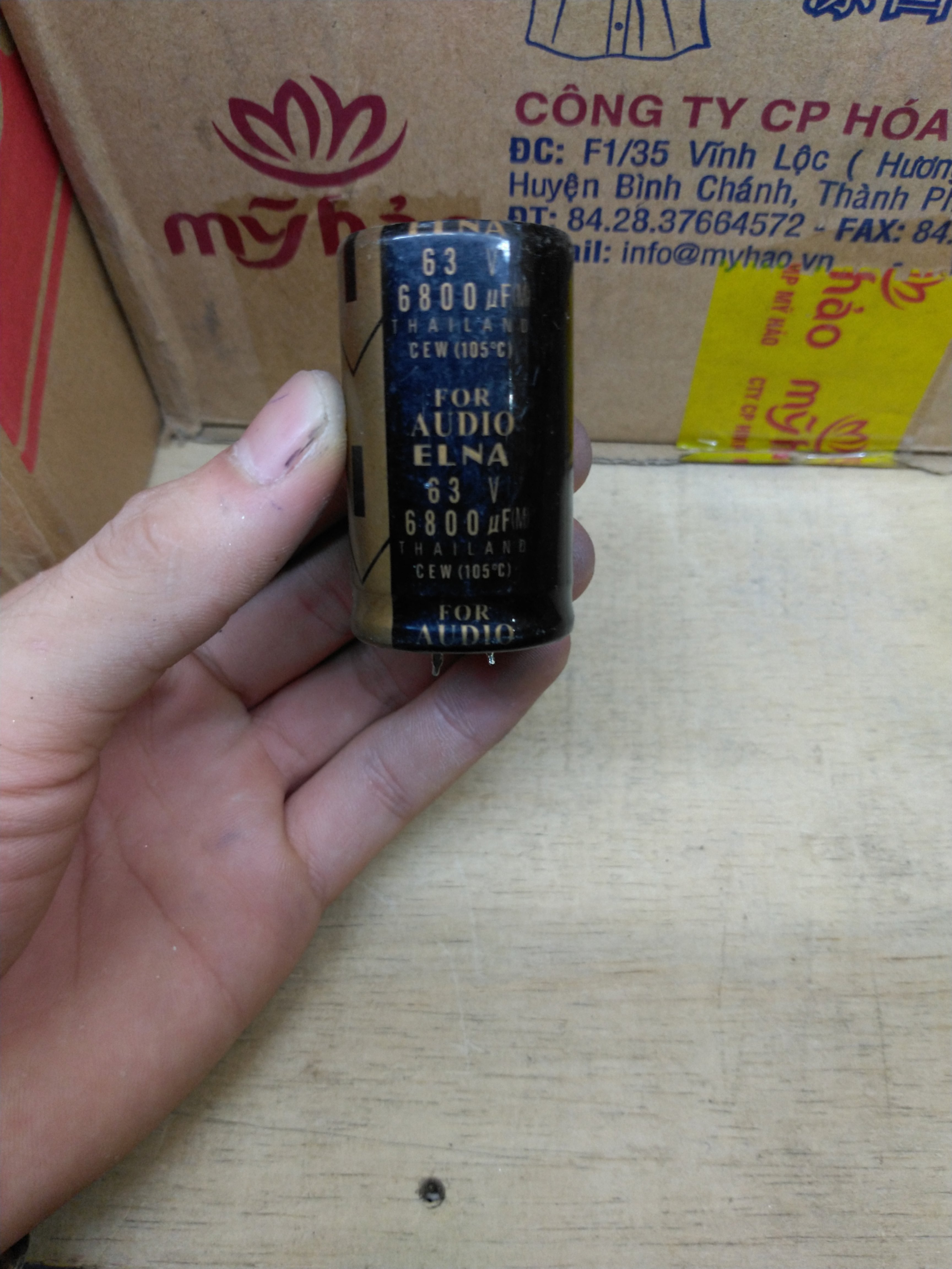 Tụ ELNA 6800uF 63V (30*50)