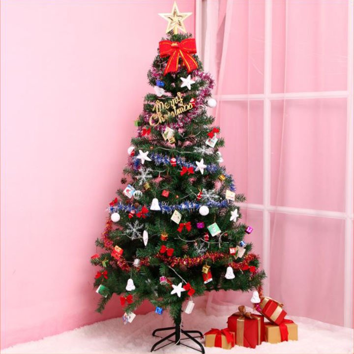 Cây thông NOEL cao 1,6m - Cây thông Giáng Sinh đủ phụ kiện đèn led , chữ MERRY CHRISTMAS , dây kim tuyến , chuông giáng sinh , nơ và nhiều phụ kiện khác