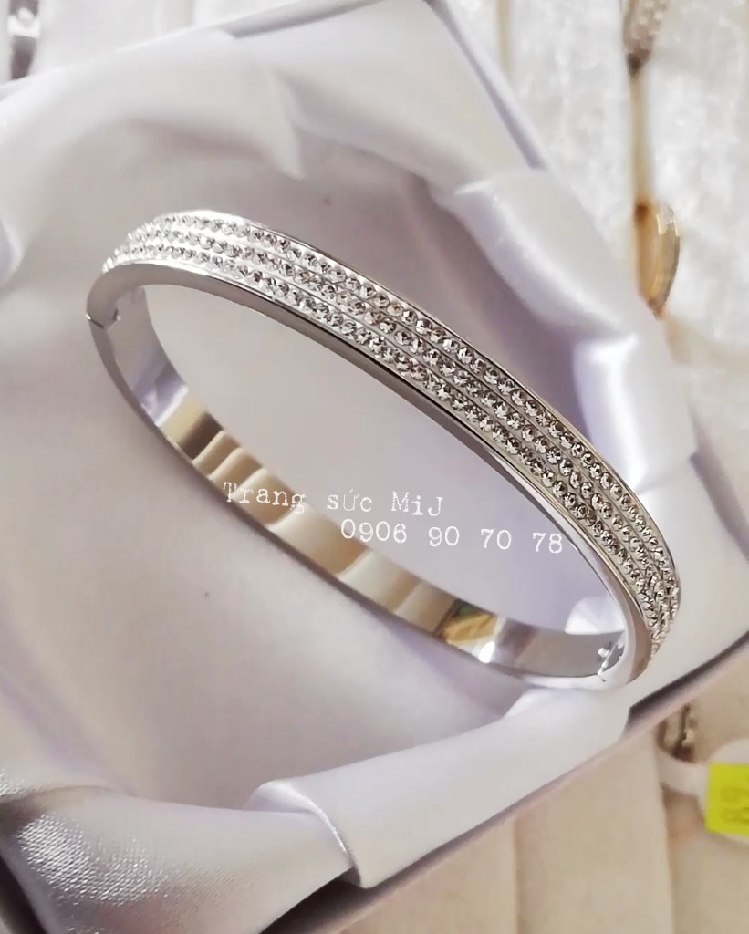 VÒNG TAY TITAN NỮ ĐÍNH 3 HÀNG ĐÁ