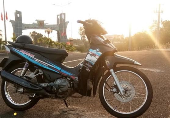 Tem blade xanh đen HP4 crom