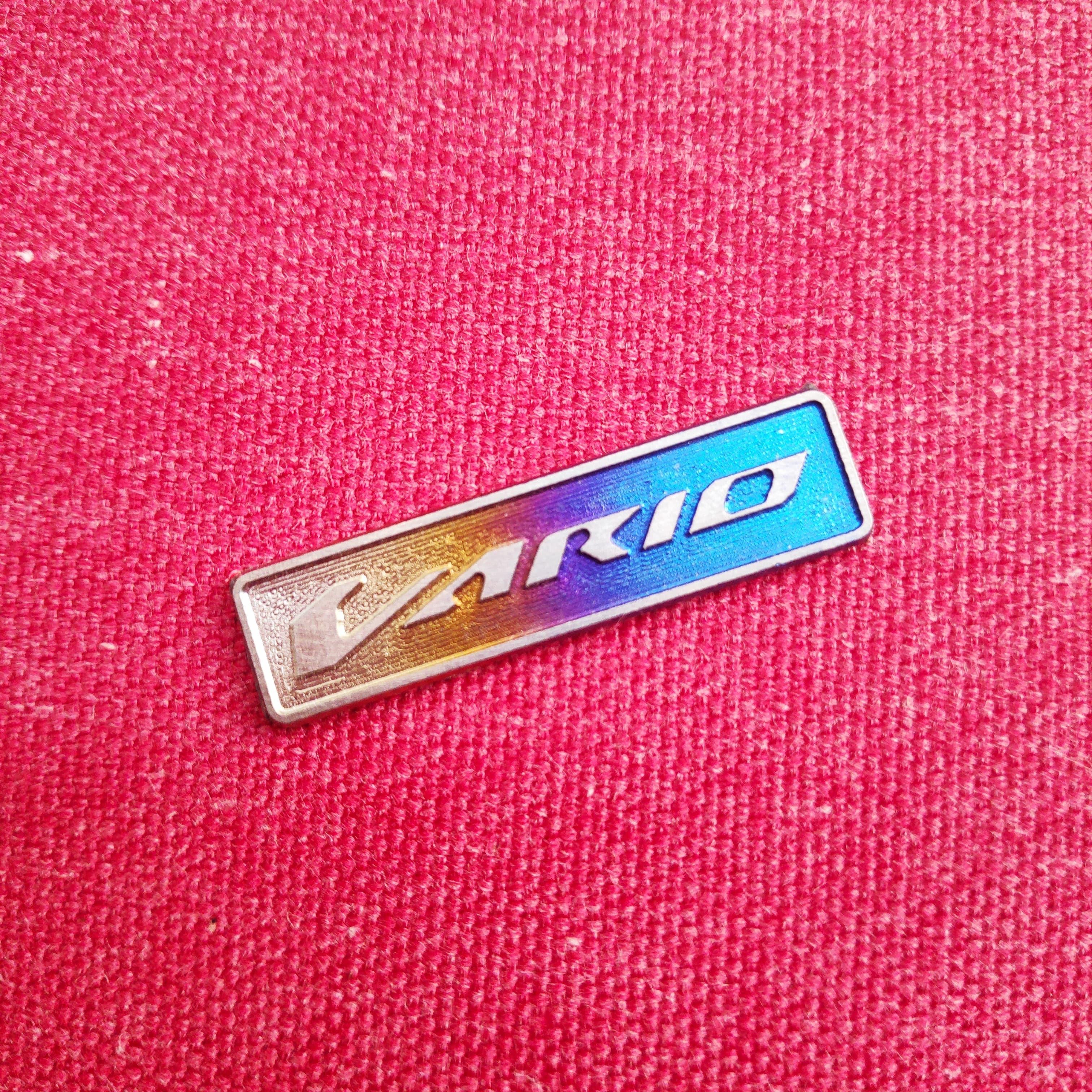 [HCM]TEM DÁN TRANG TRÍ XEDÁN XE TITAN LOGO CHỮ XE VARIO (ĐẲNG CẤP DÂN CHƠI XE)