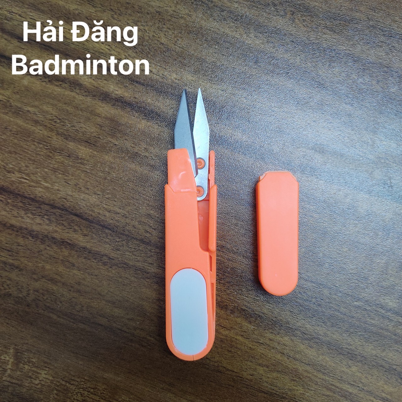 Kéo Cắt Lưới Vợt Cầu Lông Khi Đứt