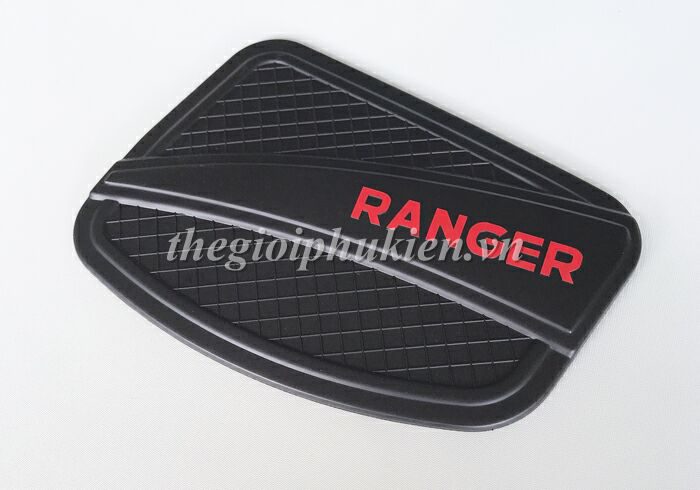 Ốp nắp bình xăng Ford Ranger