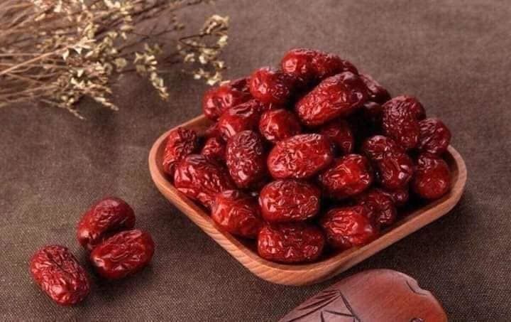 Táo đỏ sấy khô (100 gram , 250 gram, 500 gram)