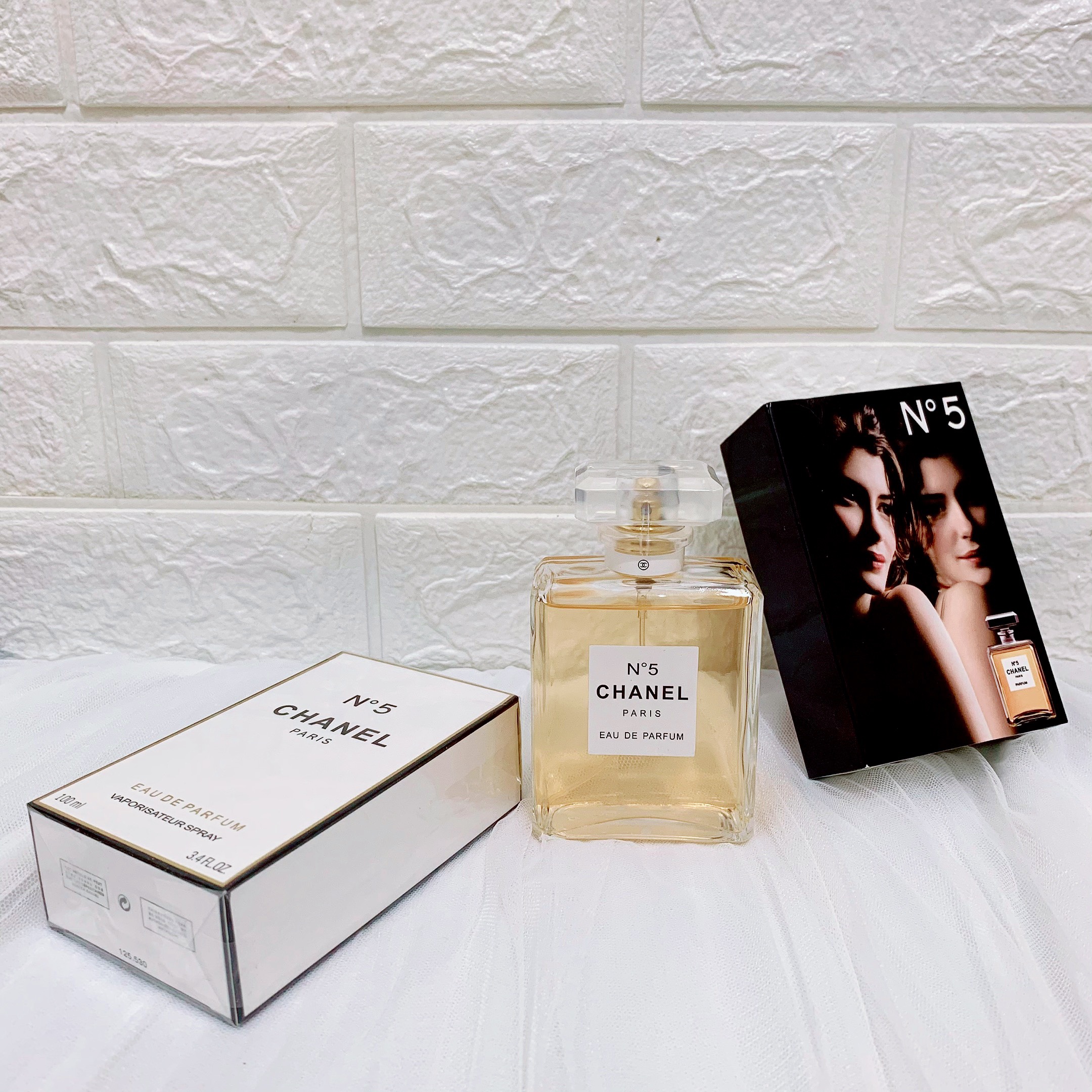 NƯỚC HOA NỮ PARIS VÀNG