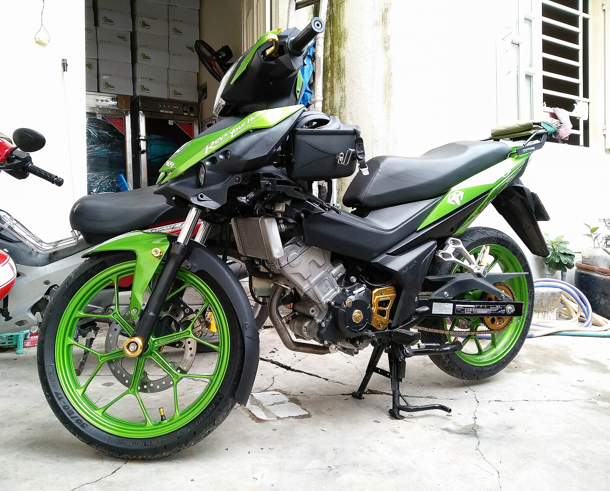 🔱 CHẮN BÙN TRƯỚC RAIDER - WINNER - WINER X
