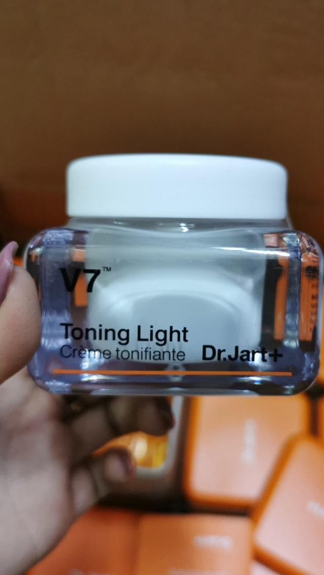 [Deal sốc] Kem Dưỡng Da V7 Toning Light Dr Jart Data 2022