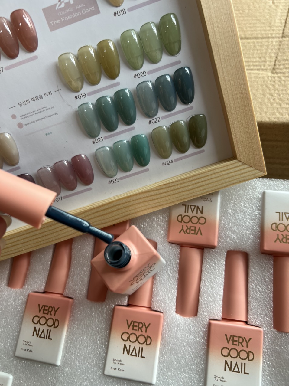 Set Sơn Thạch Nail 24 Màu [ Tặng Bảng Màu ]