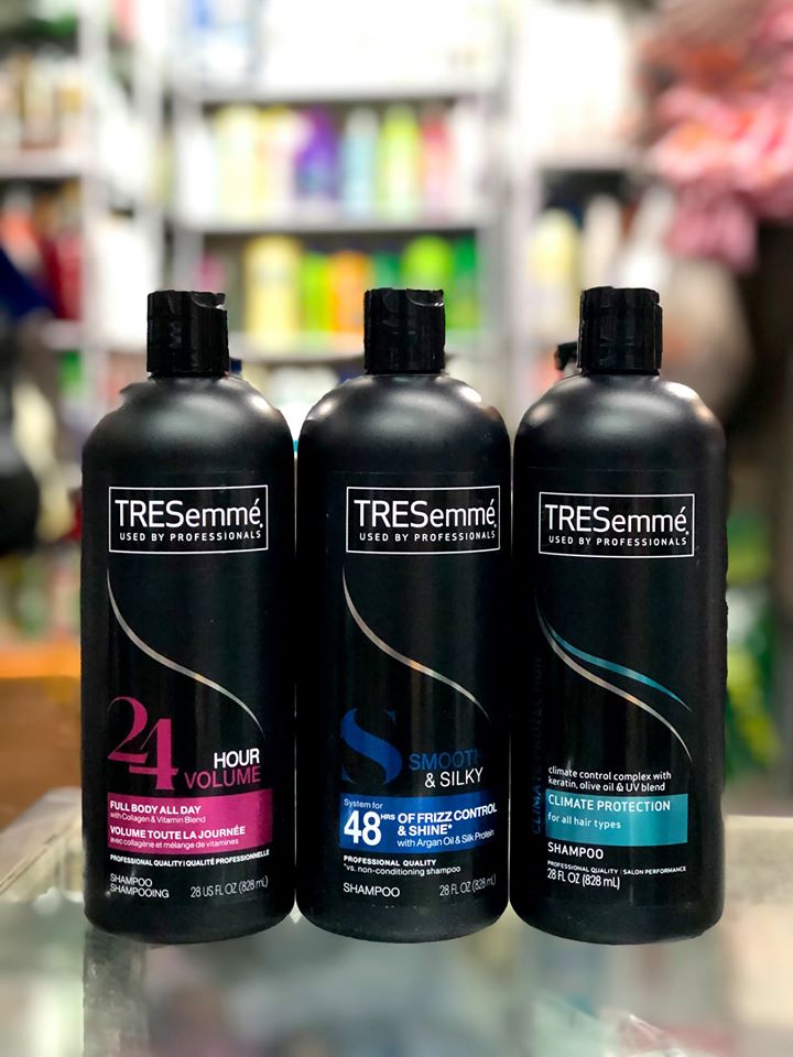 Dầu Gội Tresemme 828ml - Smooth & Silky Dành Cho Tóc Thường Và Tóc Uốn (Xanh Dương)