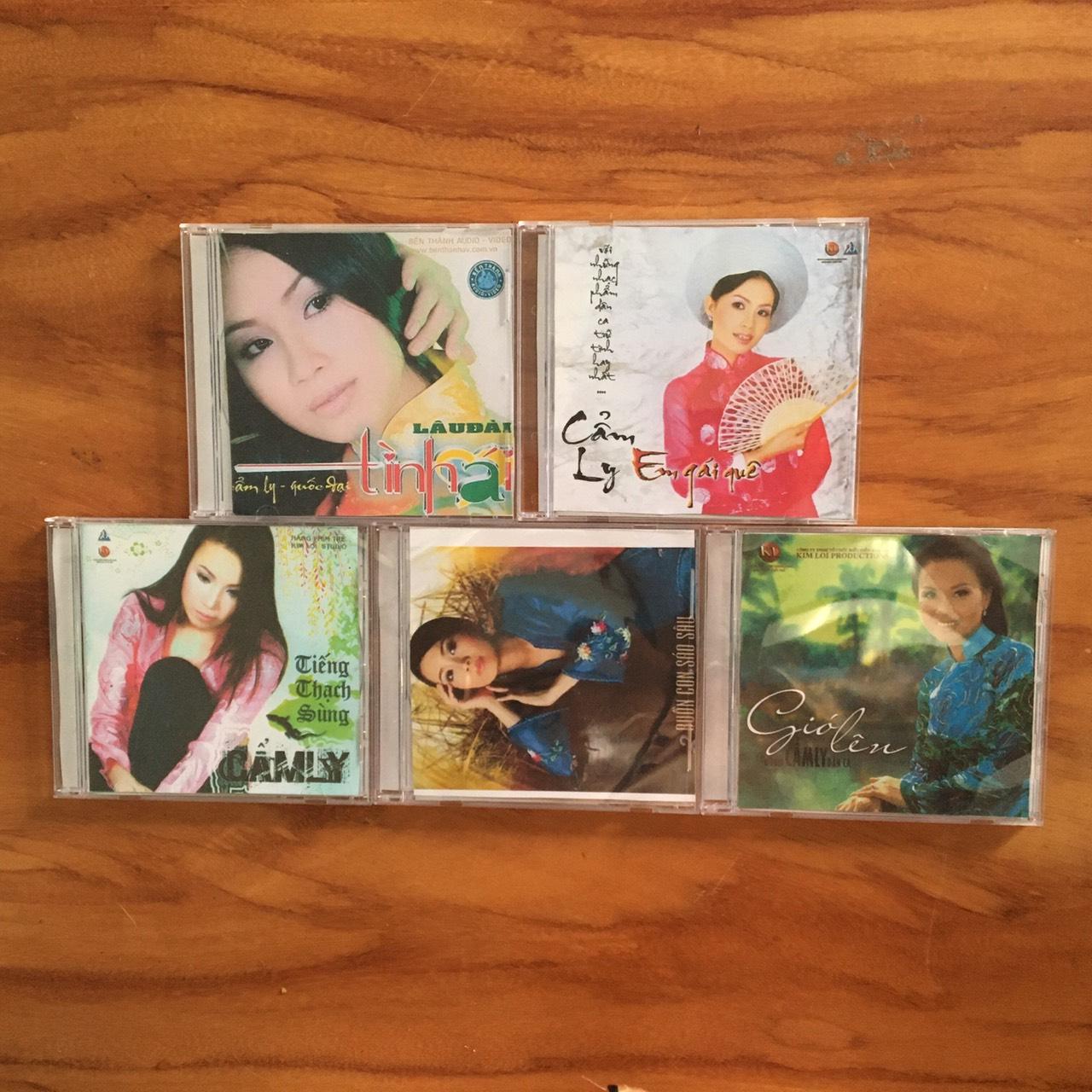 [MDCD] Bộ 5 đĩa CD nhạc Quê Hương Cẩm Ly chọn lọc