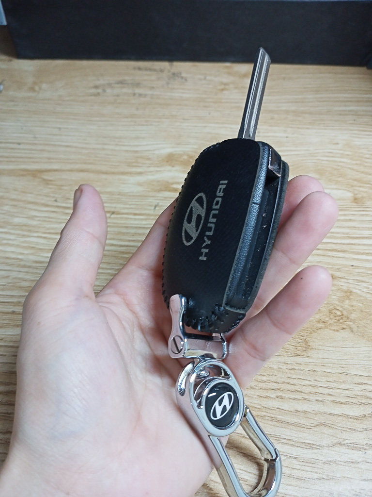 Bao da chìa khoá Hyundai Solati