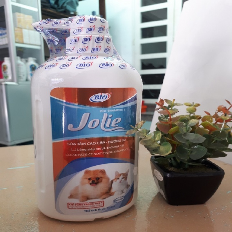 SỮA TẮM DƯỠNG LÔNG, MƯỢT LÔNG CHO CHÓ MÈO BIO JOLIE 500ML