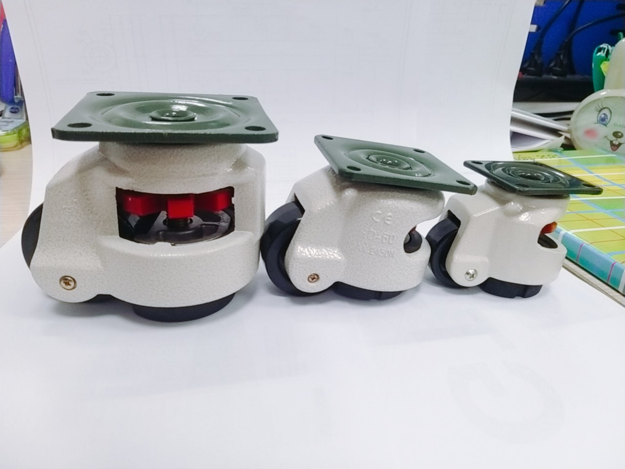 Bánh xe có khóa chống ICASTER
