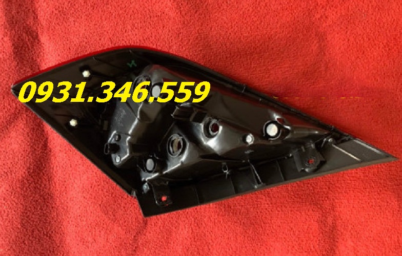 Đèn hậu miếng ngoài Honda Civic 2016 - 2020