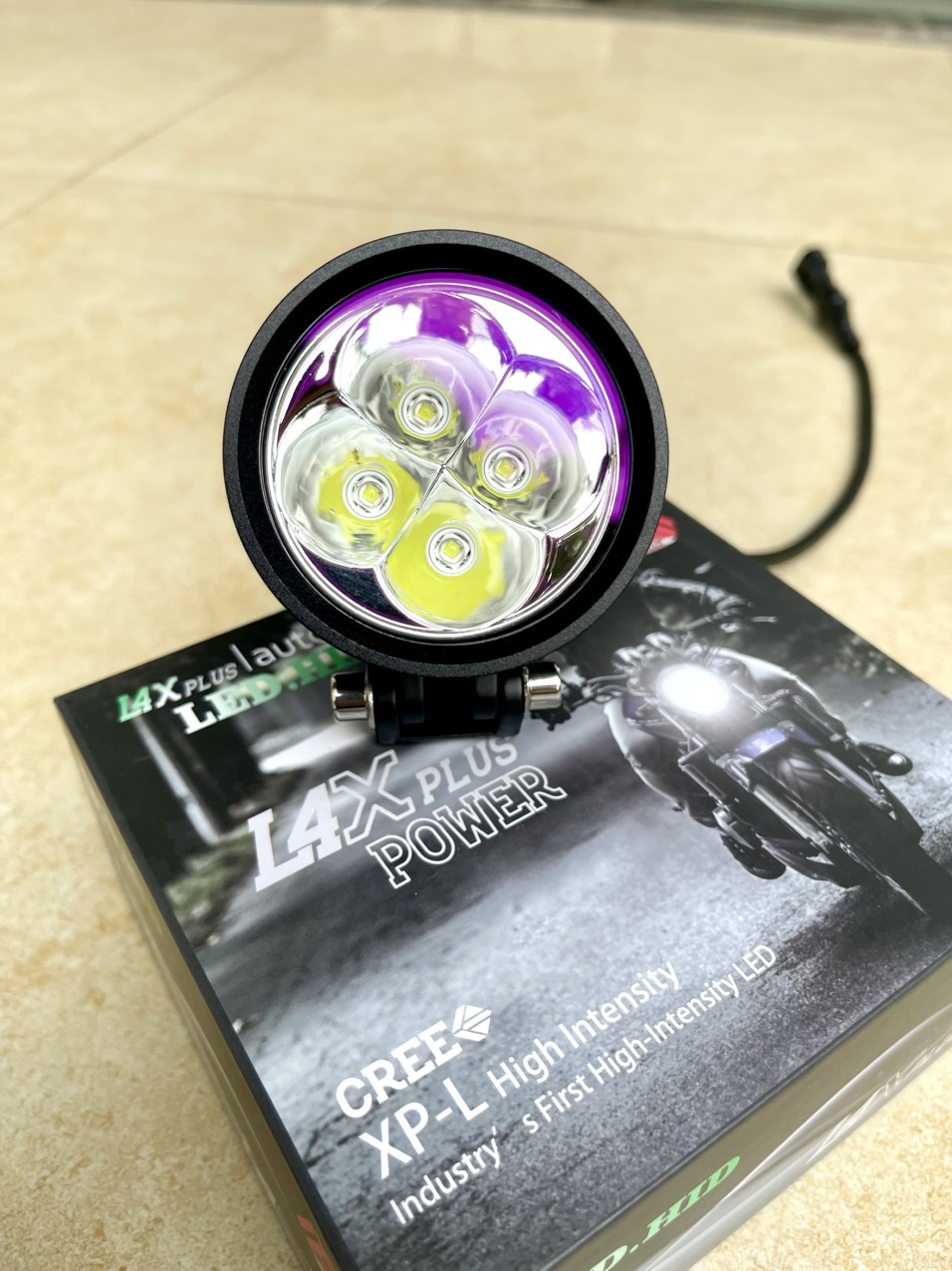 Đèn trợ sáng l4x plus-chíp xml2 kính tím bảo hành 1 năm- ánh sáng siêu gom