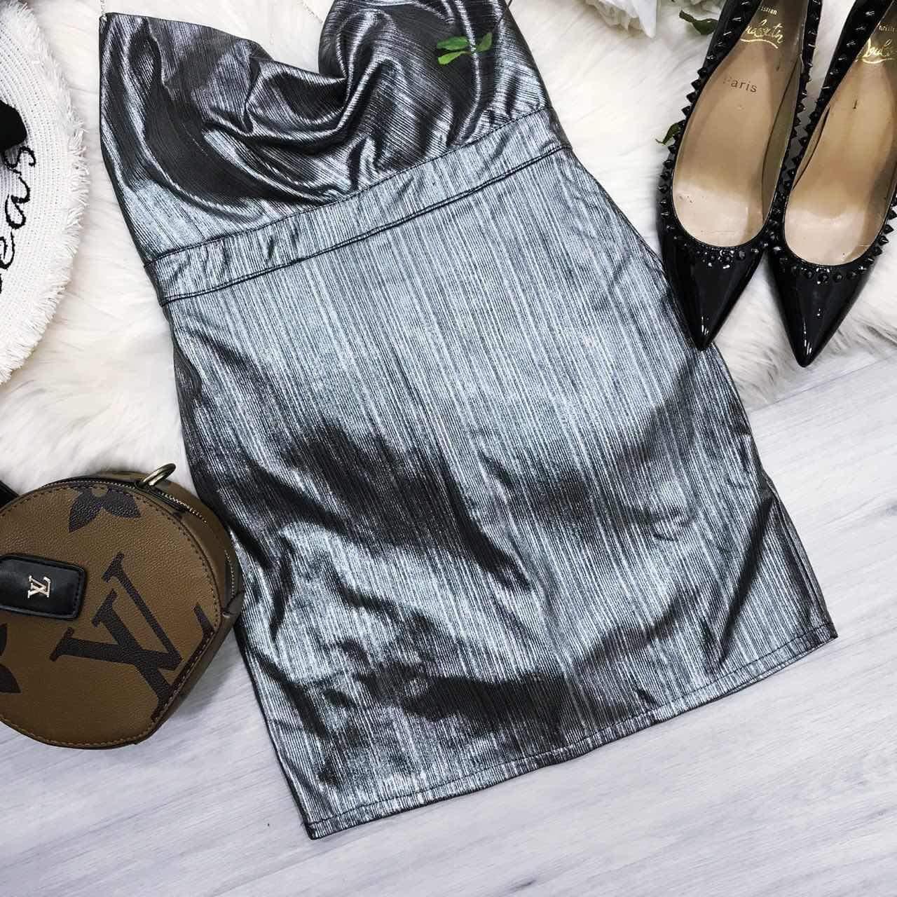 Đầm body cổ đỗ ánh bạc