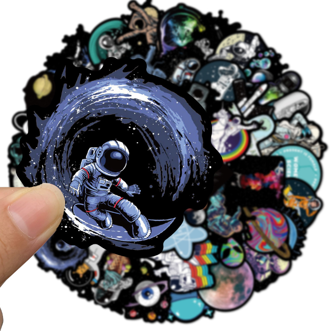 Sticker phi hành gia ngoài vũ trụ (nền đen)