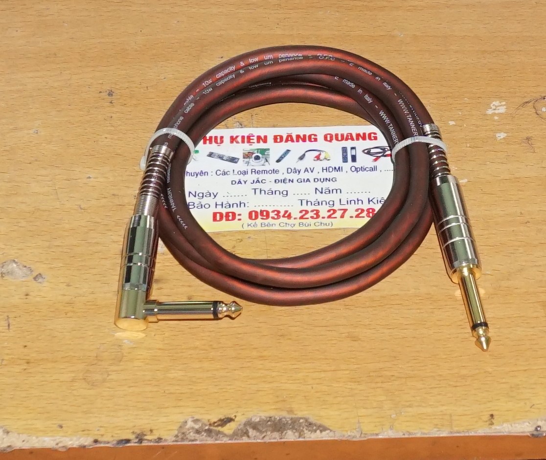 Một sợi dây (0.5m) 2 đầu 6ly , 1 vuông 1 thẳng