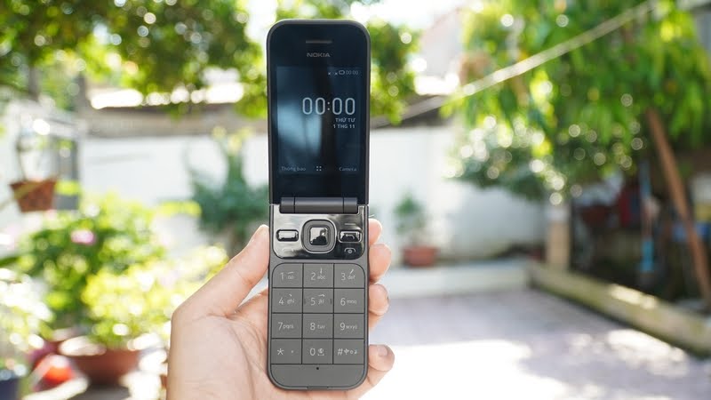 điện thoại nắp gập, Nokia 2720 Flip (mẫu mới 2020)