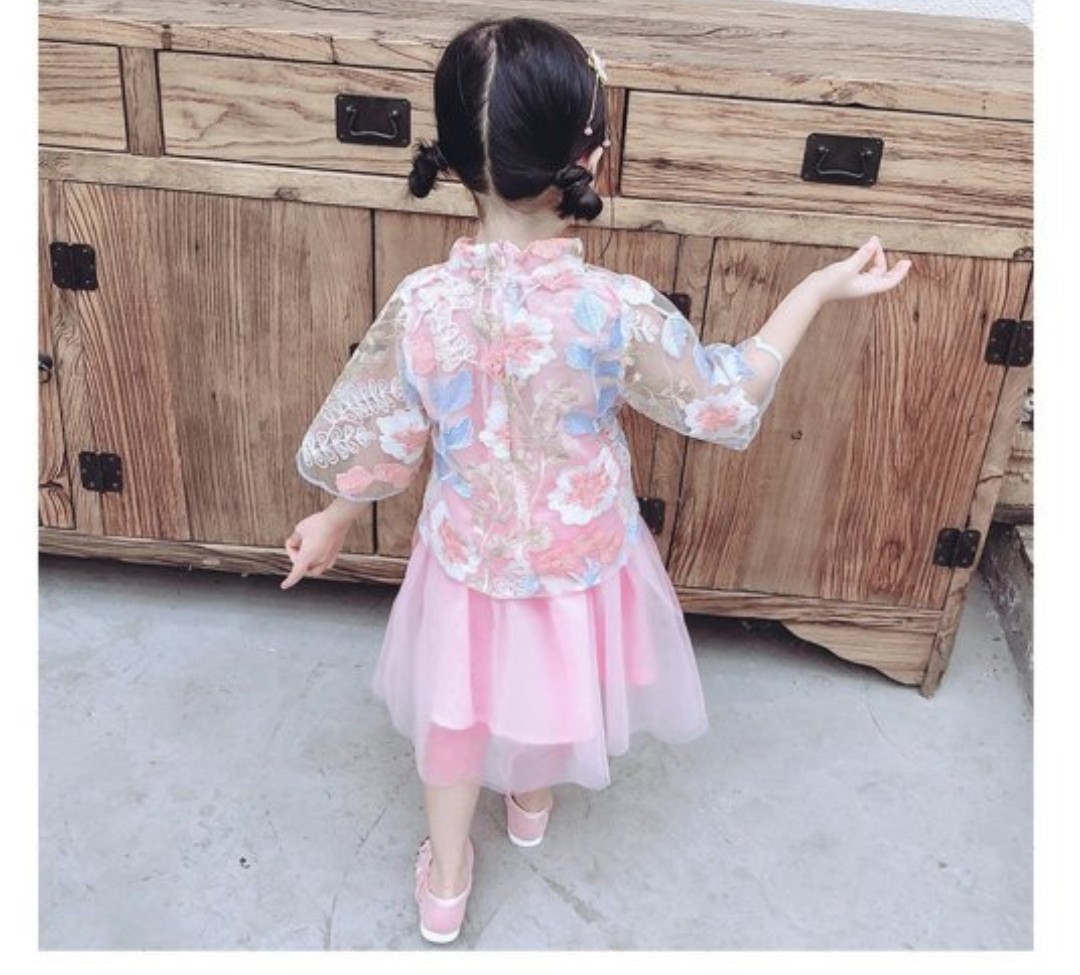 đầm bé gái gồm kẹp tóc size 15 - 28kg
