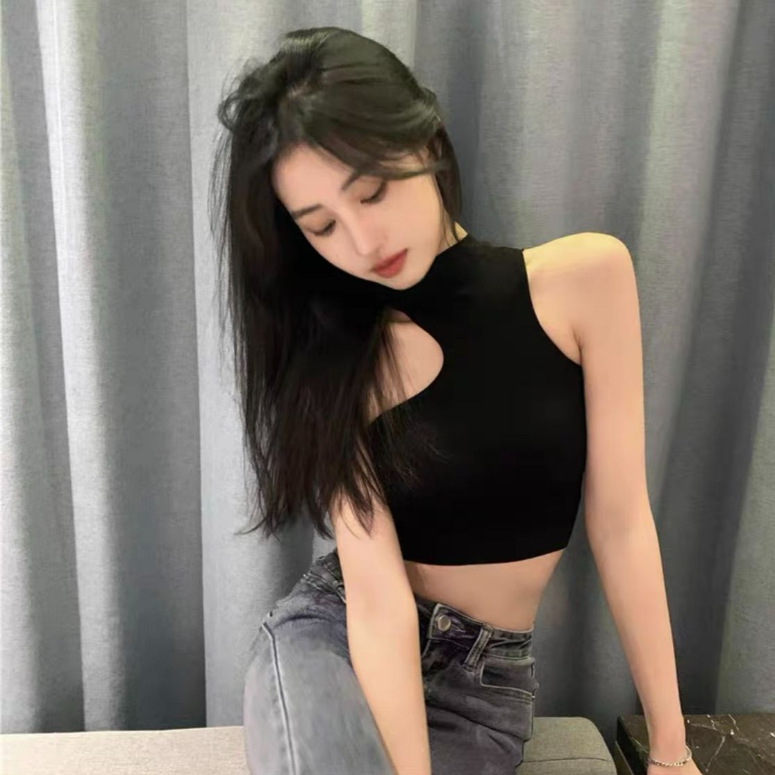 Áo Thun Nữ Khoét Ngực Croptop