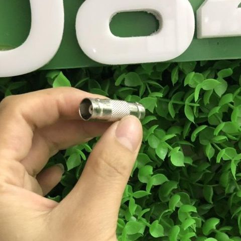 Rắc nối 2 BNC dây cáp đồng trục thi công camera