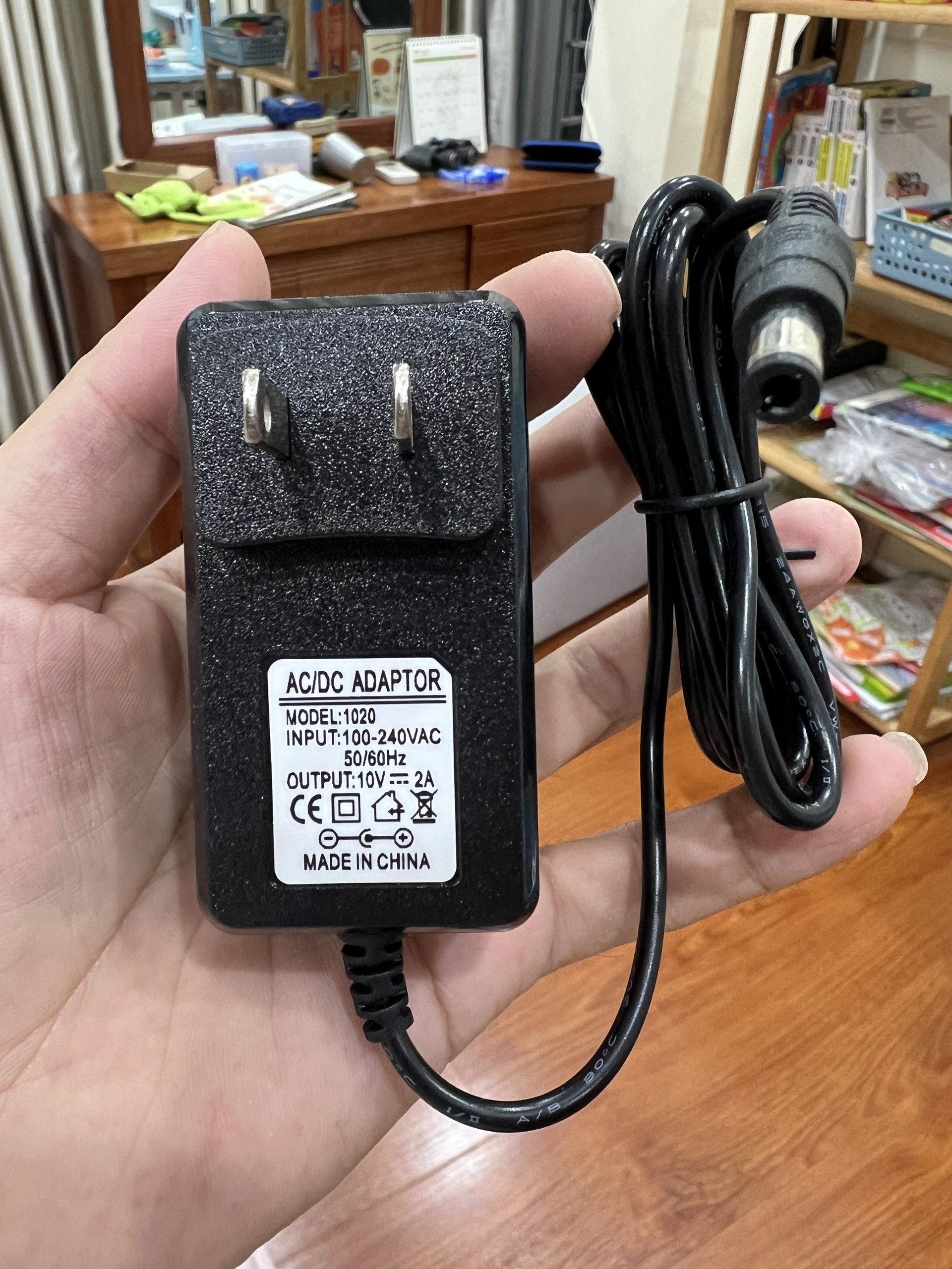 adapter 10v 2A loại tốt