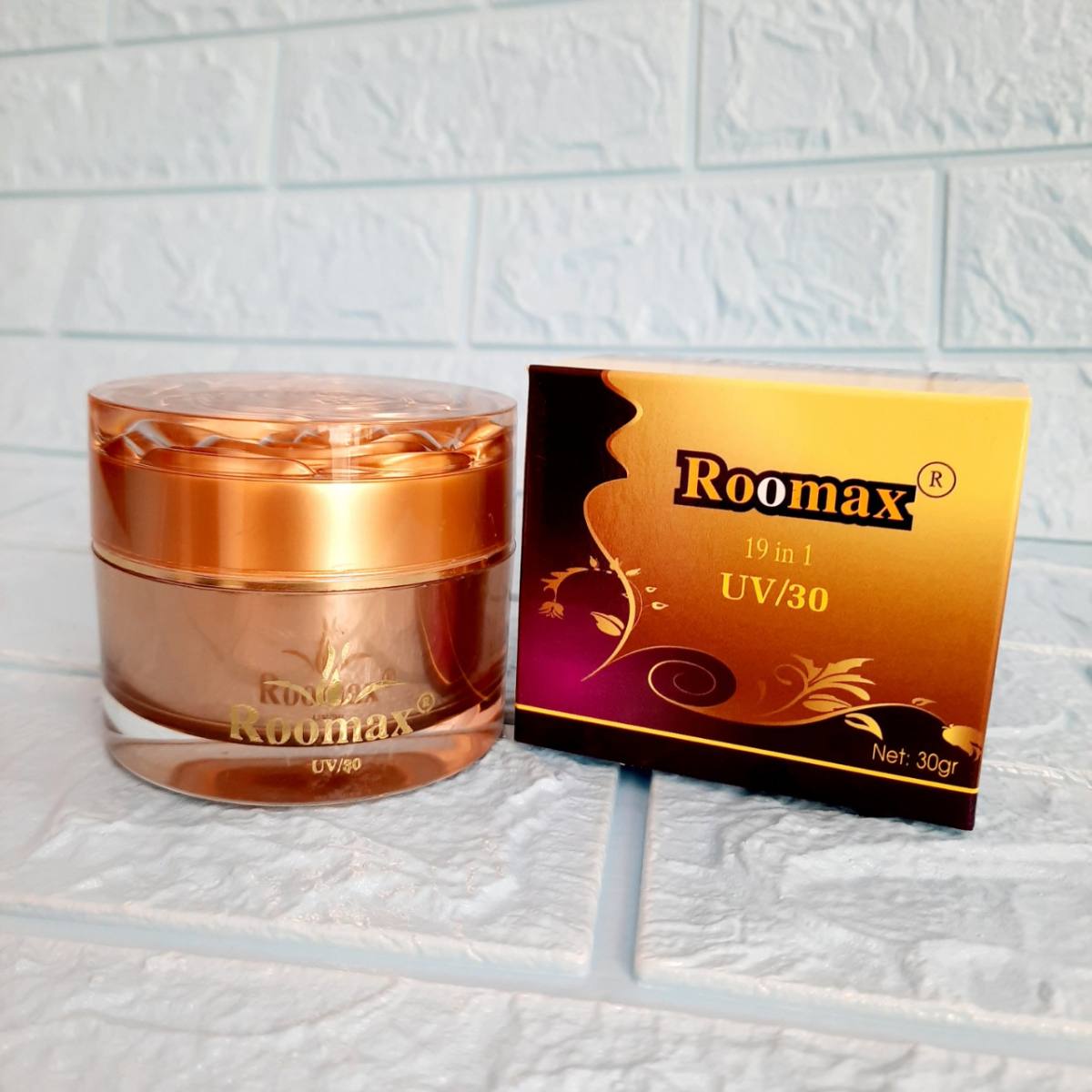 [HCM]Kem Roomax 19 in 1 siêu trị nám – Trị mụn thâm – Chống lão hóa (30g)