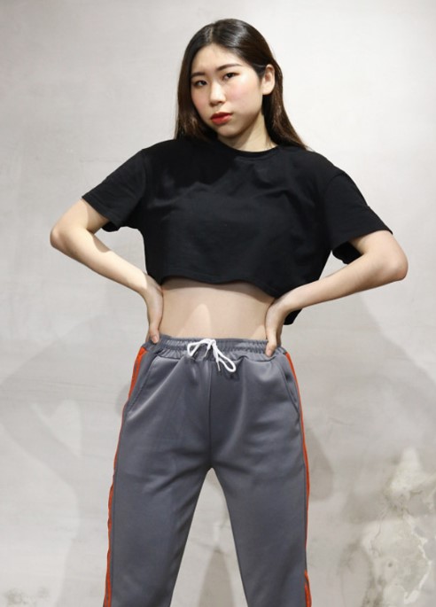 [HCM]Áo thun nữ croptop màu đen thời trang teen