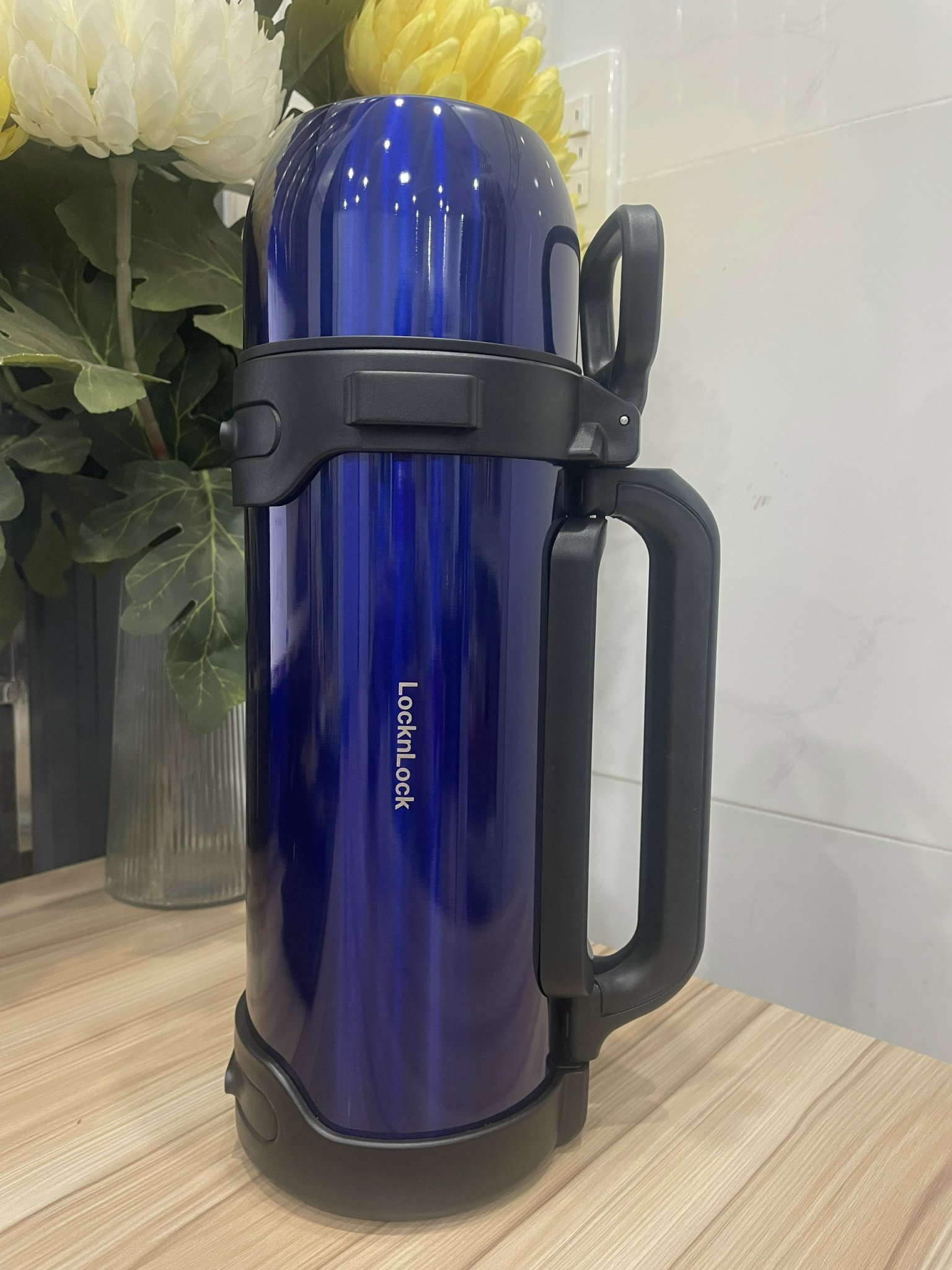 Bình giữ nhiệt LocknLock Easy Take Hot Tank 1.8L