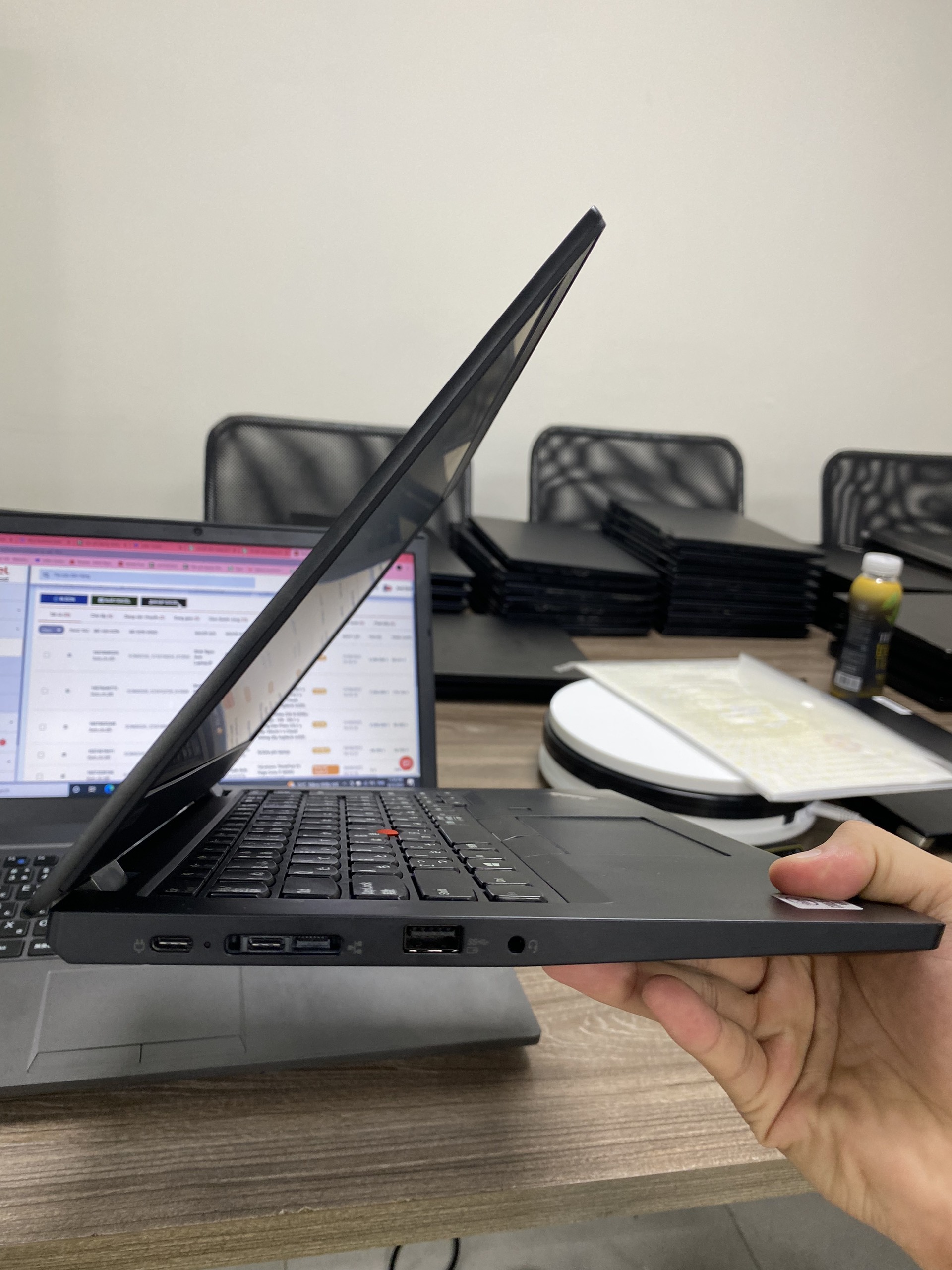 Máy Tính Lenovo Thinkpad L13 (Core i5-10210U/16Gb/256Gb SSD/ 13.3"FHD/VGA ON/Dos/Black) / Bảo hành 12 tháng