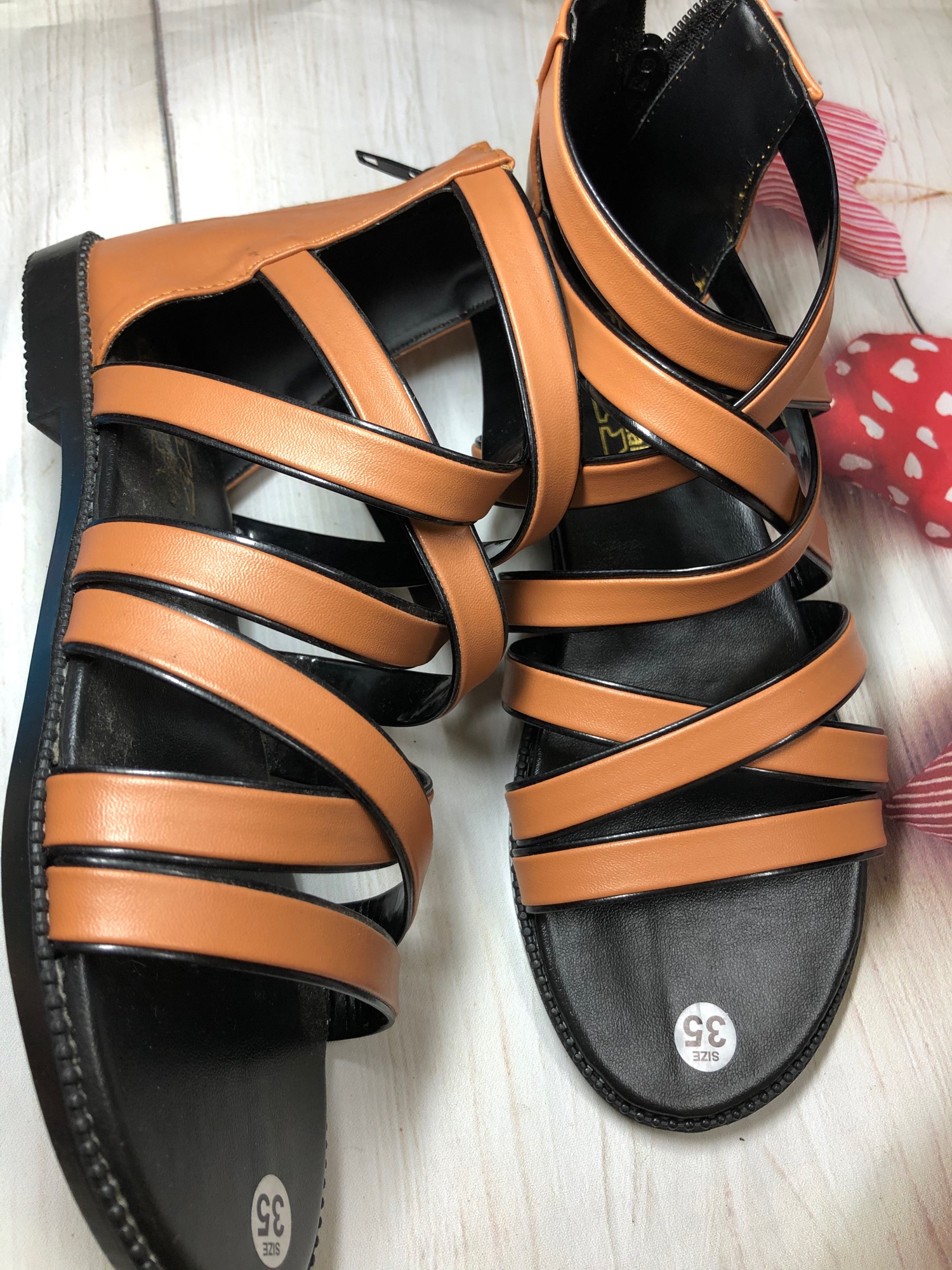 Sandal quai dan chéo chiến binh rất nhẹ
