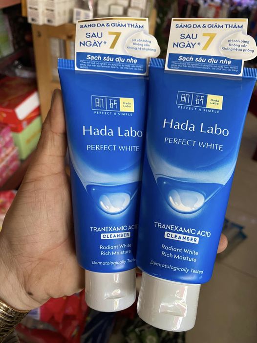 Sữa rửa mặt sạch sâu, dưỡng trắng Hada Labo 80g
