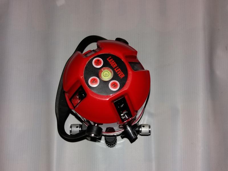 conbo máy cân mực laser 5 tia và chân máy
