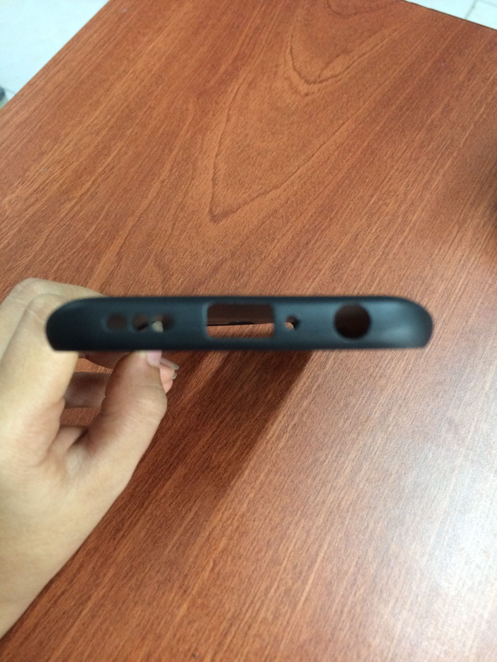 ốp lưng dòng oppo reno 2 dẻo đen