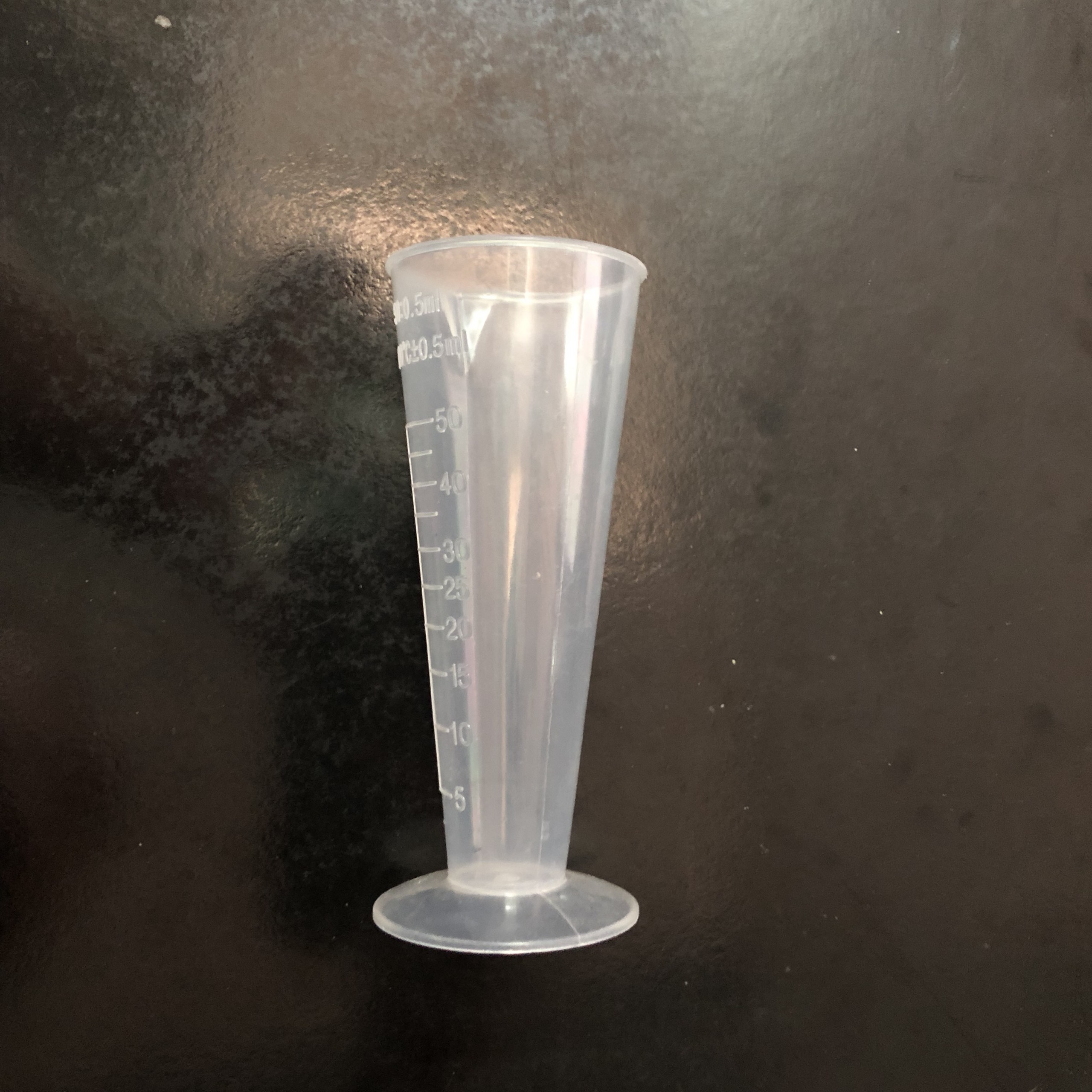 Ly đong nhựa 100ml