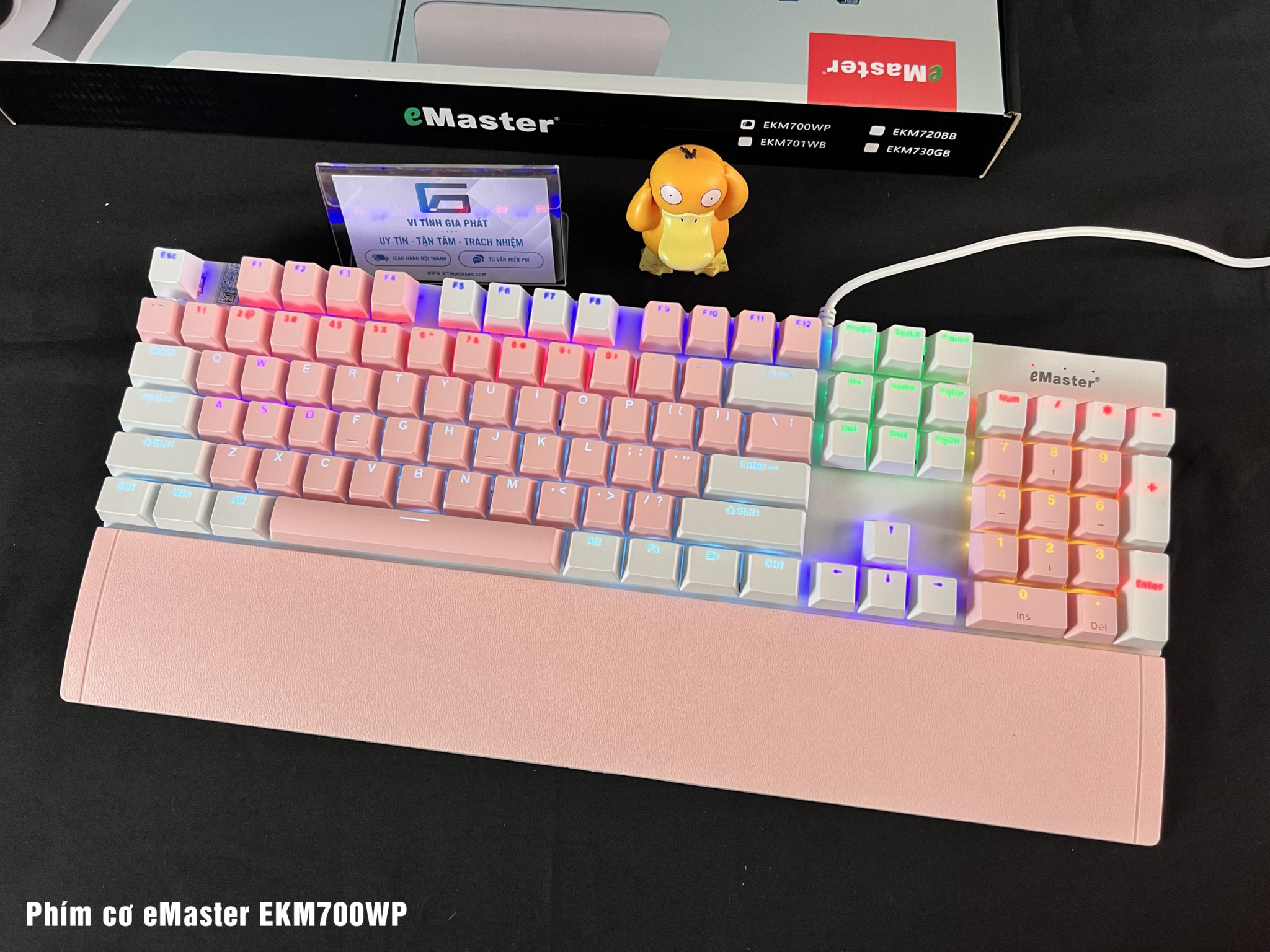 Bàn phím cơ Gaming EMASTER EKM700WP Hồng - Trắng (Full size 104 phím, Blue switch, kèm kê tay)