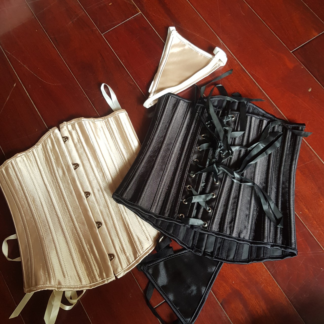 Đai siết eo corset 26 xương nhập khẩu