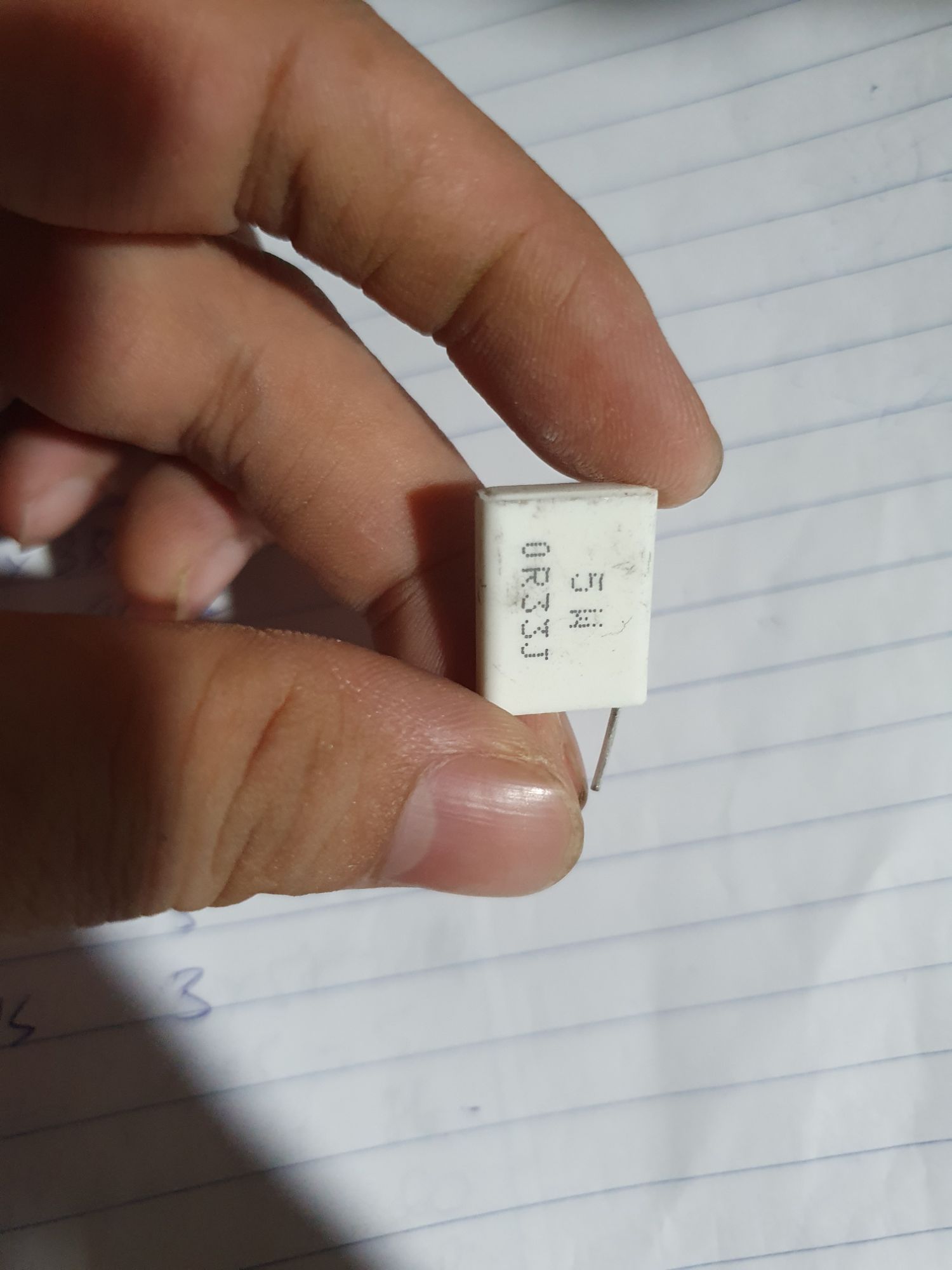 10 con trở sứ 0,33 ôm 5w đứng