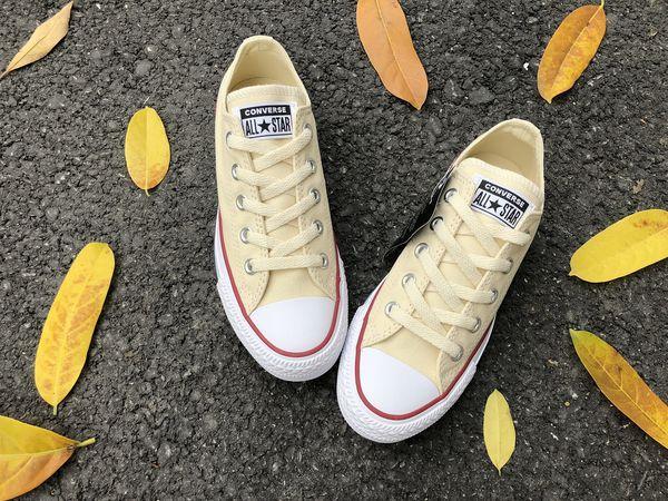 Giày Converse Classic Trắng Kem - 121177