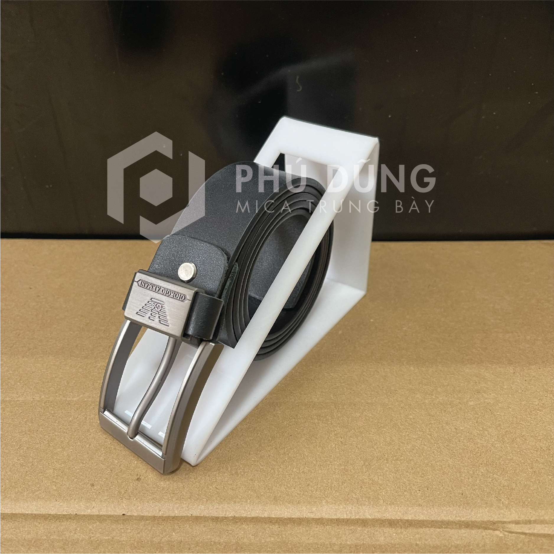 [HCM]Kệ Mica Dây Nịt Màu Trắng
