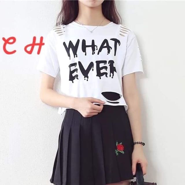 Áo crt rách what dễ thương