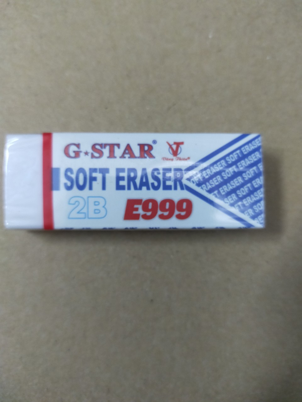 Hộp 12 cục gôm trắng E999 Gstar