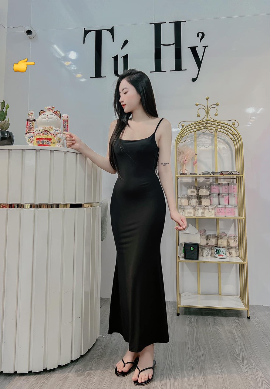 Đầm 2 dây thun lụa hở lưng dáng dài xòe cực xinh