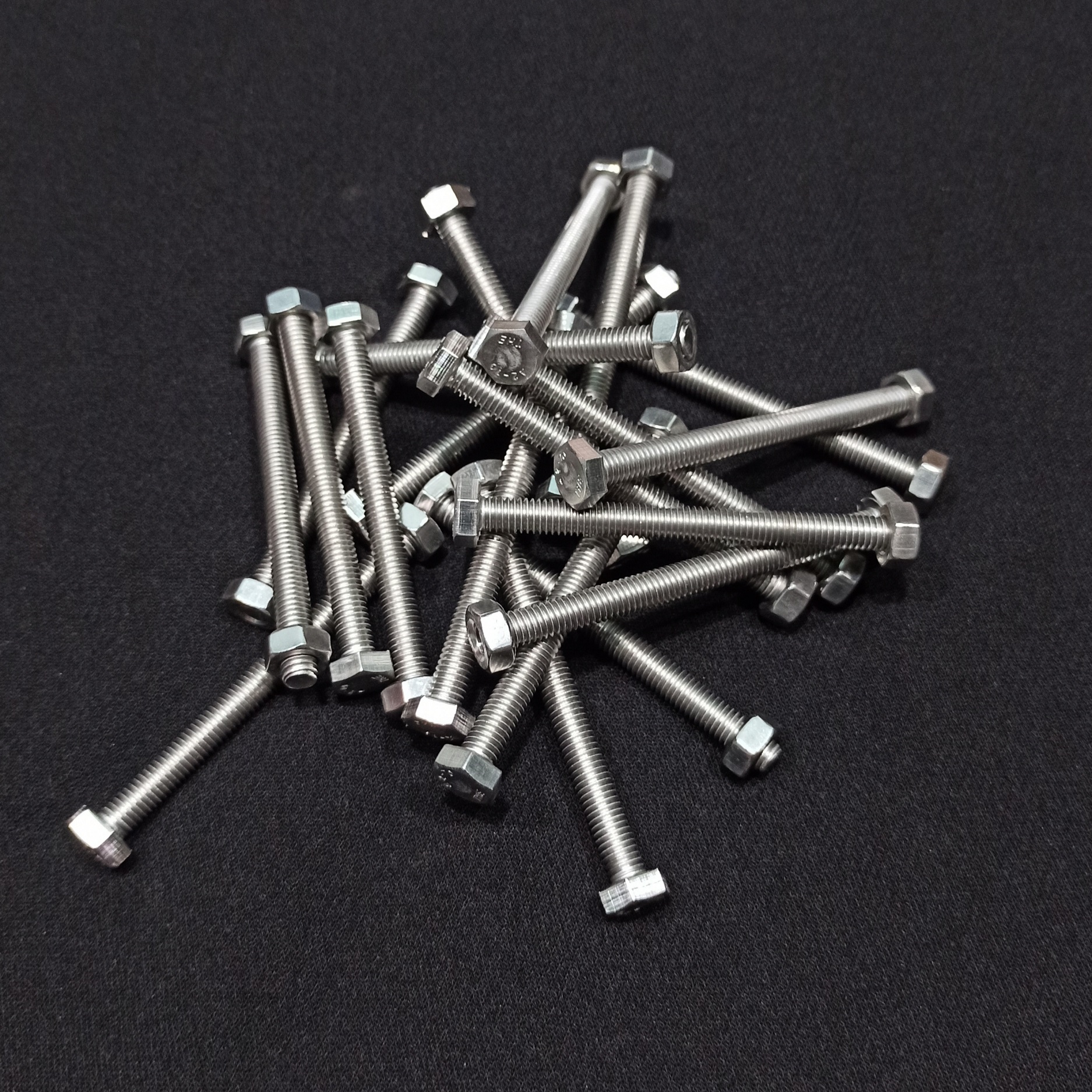 M6x70mm INOX 304 COMBO 20 Bu Long Con Tán, 6 Li 7 Phân