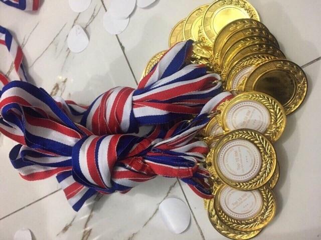 Huy chương : V à n g , Bạc , Đồng