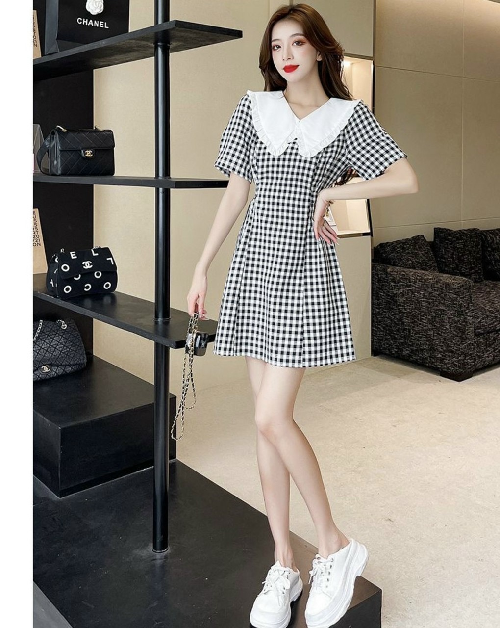 Đầm caro đen cổ trắng thắt nơ