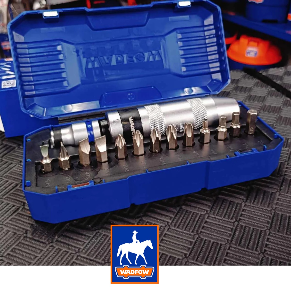 Bộ Tua Vít Đóng Tự Động 4 Mũi LICOTA ABD-73001 Taiwan